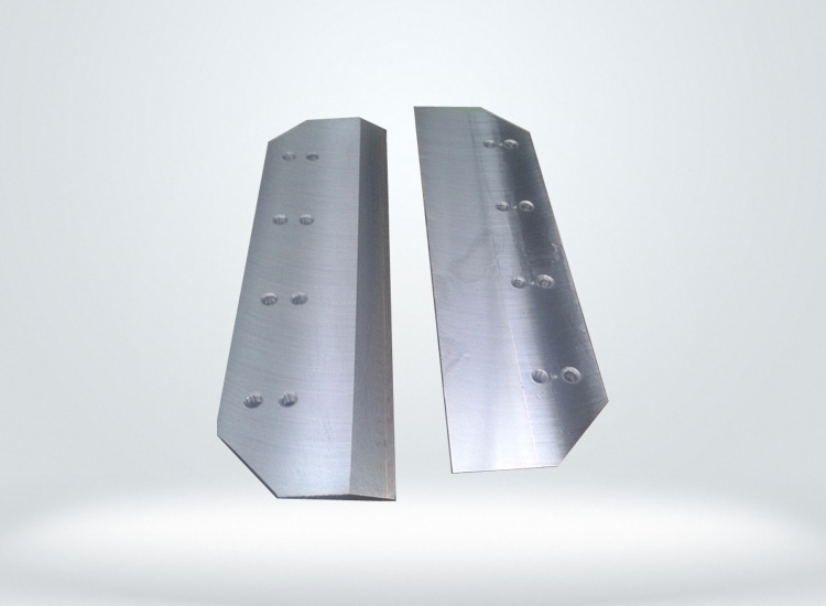 刀口(kǒu)鑲鋼刀(dao)