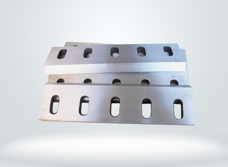 刀口(kǒu)鑲鋼刀(dāo)