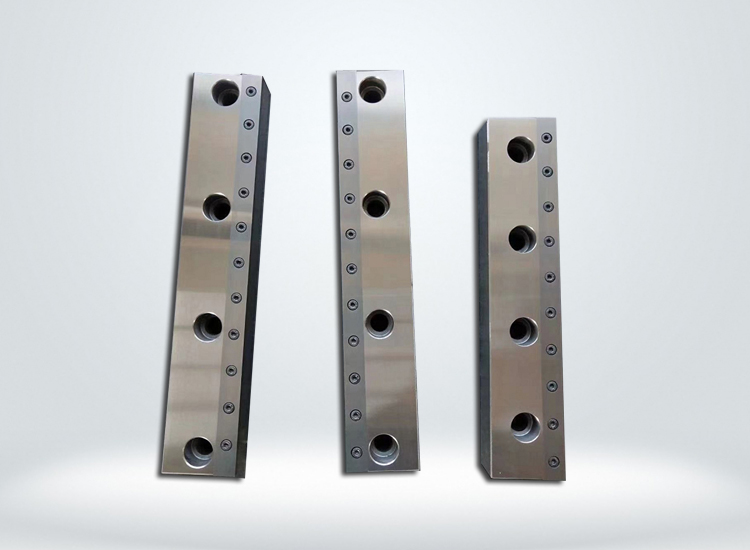 刀口(kou)鑲鋼刀(dao)