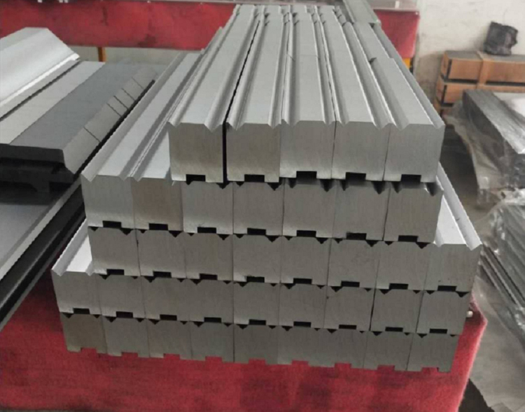 折(shé)彎機模具